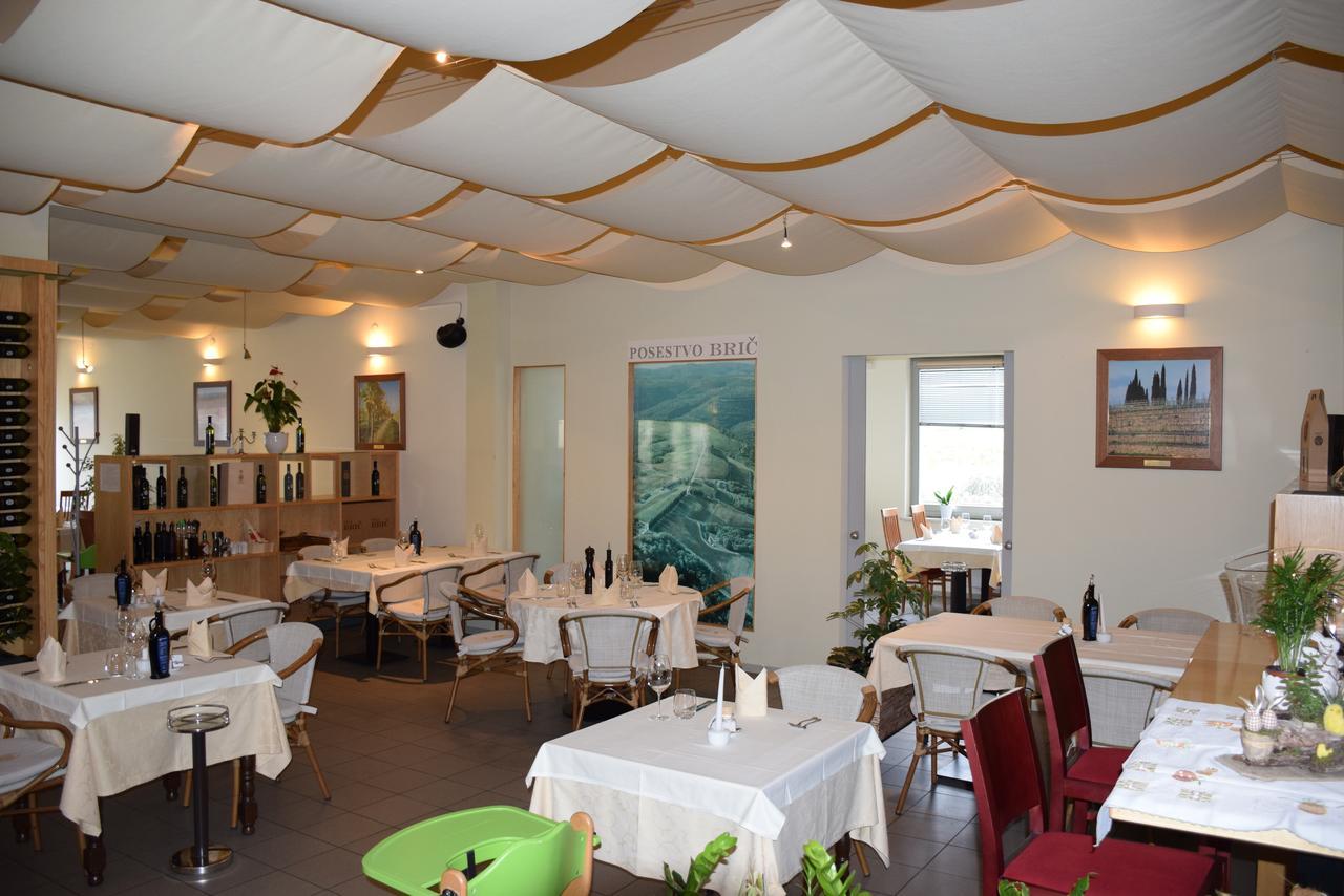 Restaurant Bric Dekani 外观 照片