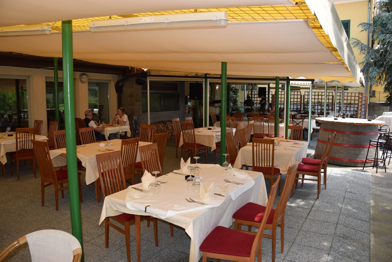 Restaurant Bric Dekani 外观 照片